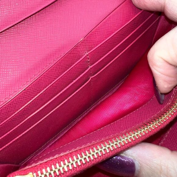 Prada Saffiano Pink and Cream Interior Long Wallet RARE - Picture 9 of 16